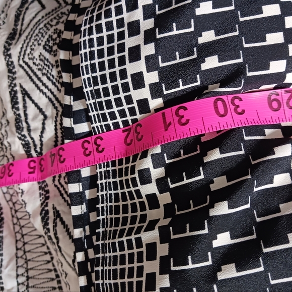 EUC High neck Sleeveless Skater Dress - Picture 5 of 7